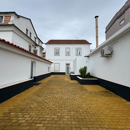 Studio In Estoril Near Beach Walk In 3 Min Exterior photo