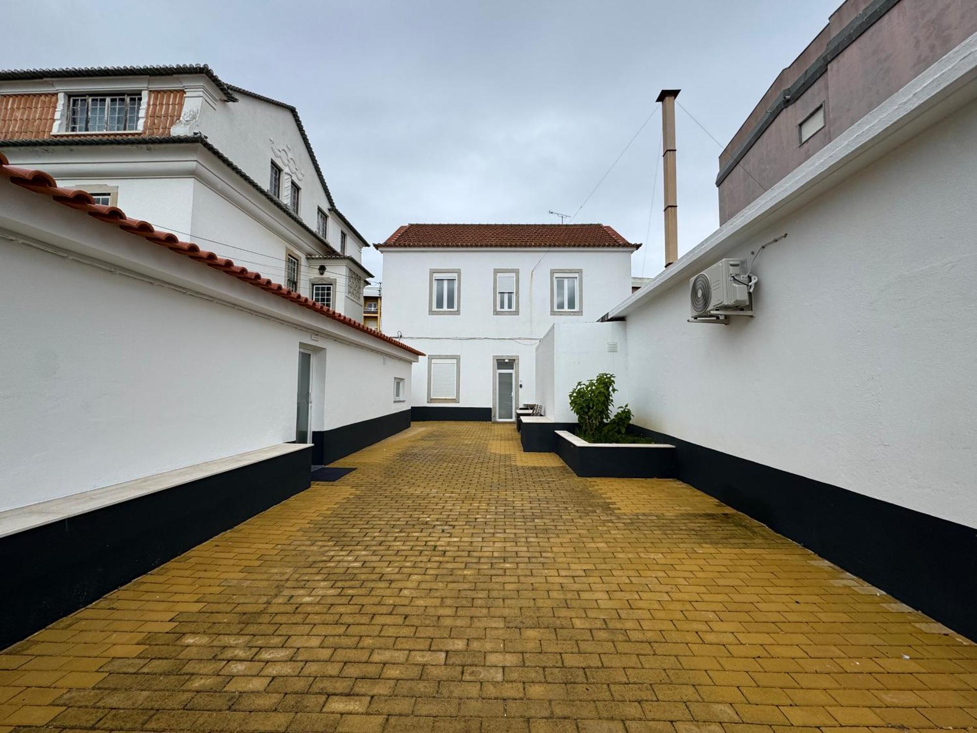 Studio In Estoril Near Beach Walk In 3 Min Exterior photo